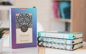 Mushaf Tikrar Tajwid & Terjemah berukuran A5 Hardcover Ornament